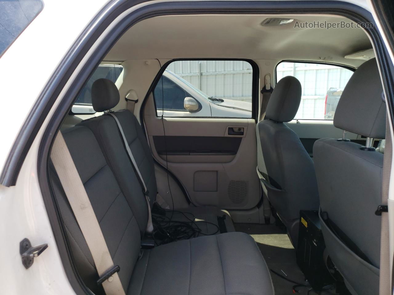 2009 Ford Escape Hybrid Белый vin: 1FMCU59379KC20146