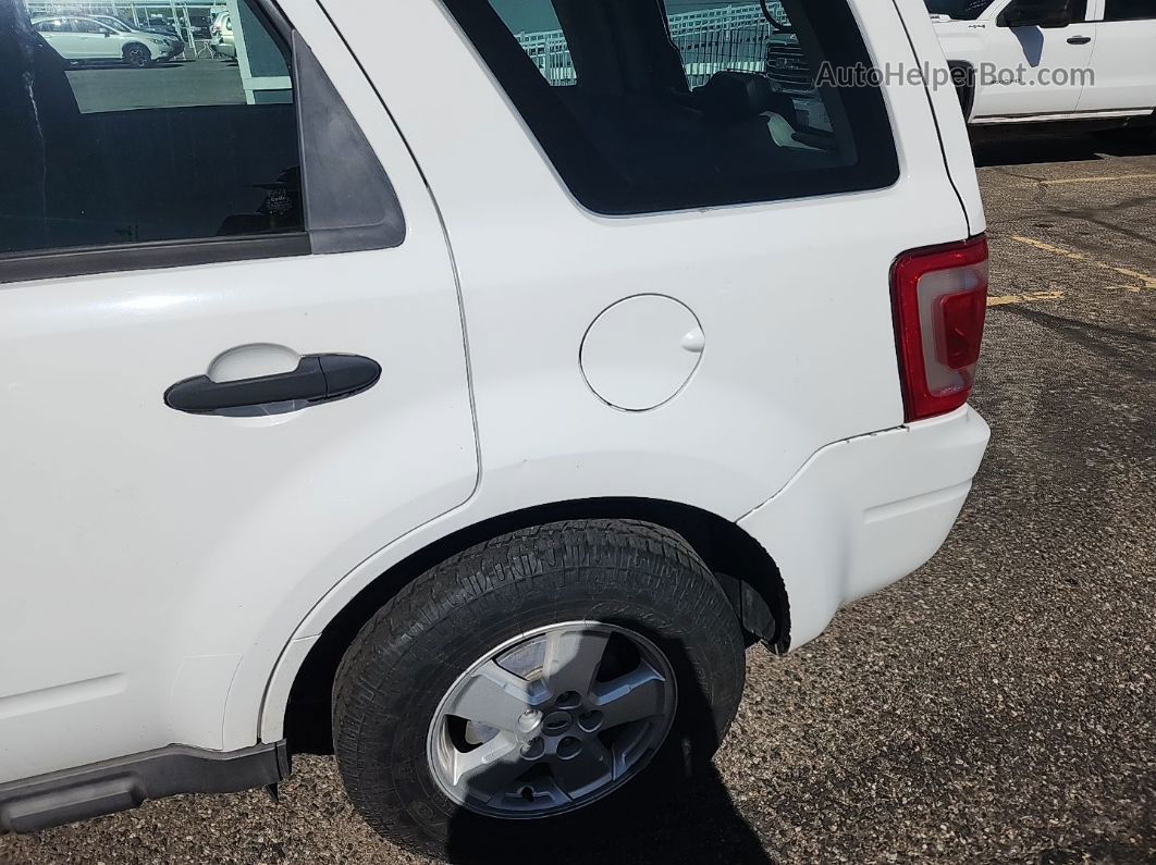 2009 Ford Escape Xls Неизвестно vin: 1FMCU92759KA63382