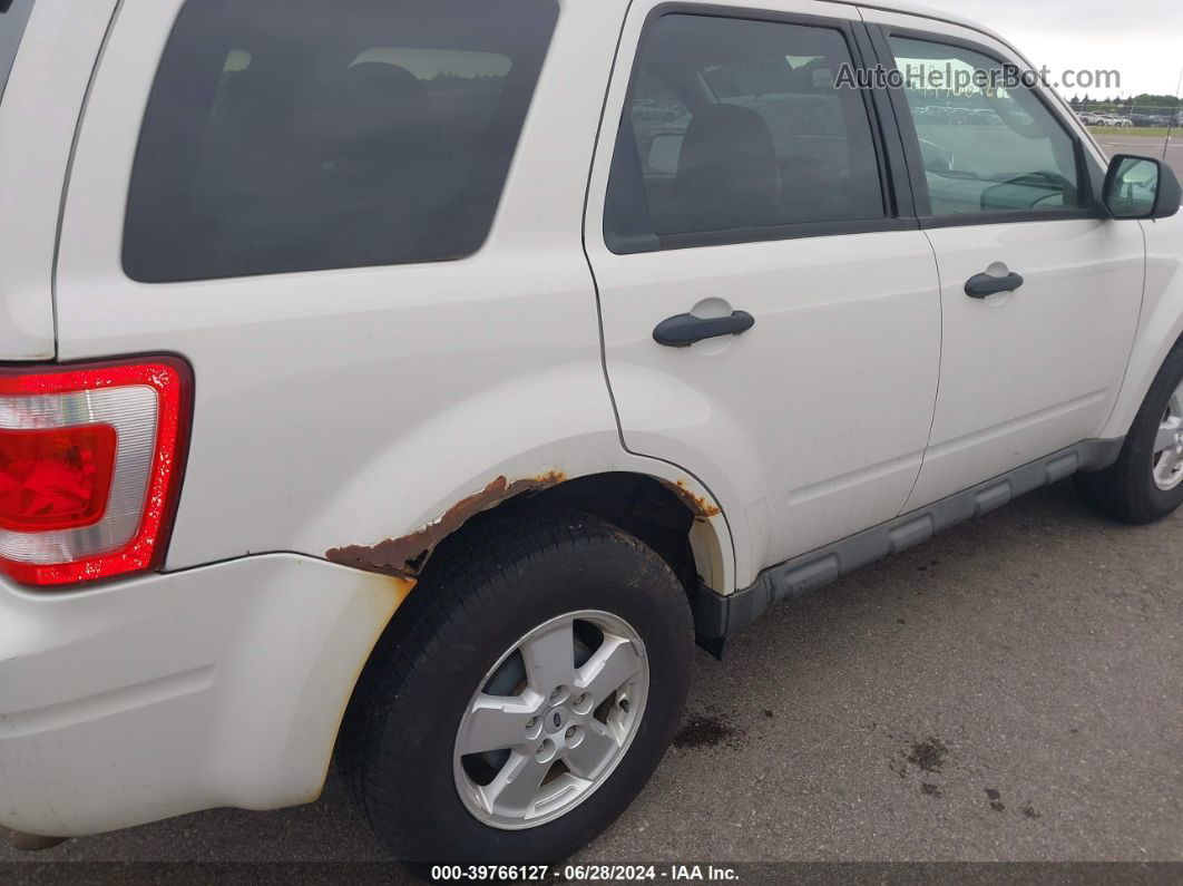 2009 Ford Escape Xlt White vin: 1FMCU93G59KC21167