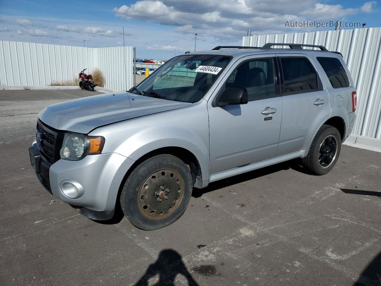 2009 Ford Escape Xlt Silver vin: 1FMCU93GX9KC67609