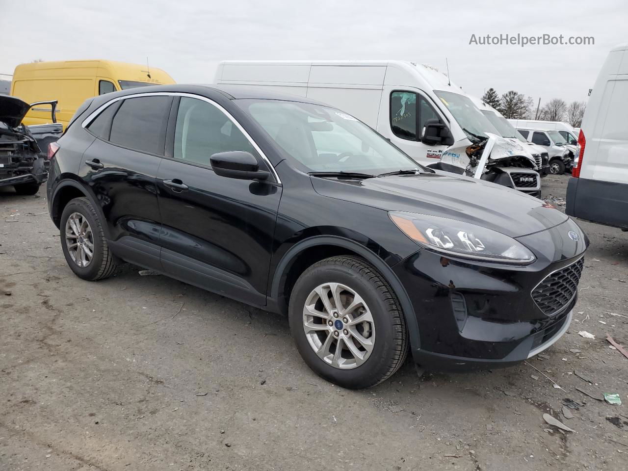 2021 Ford Escape Se Черный vin: 1FMCU9G66MUA97327