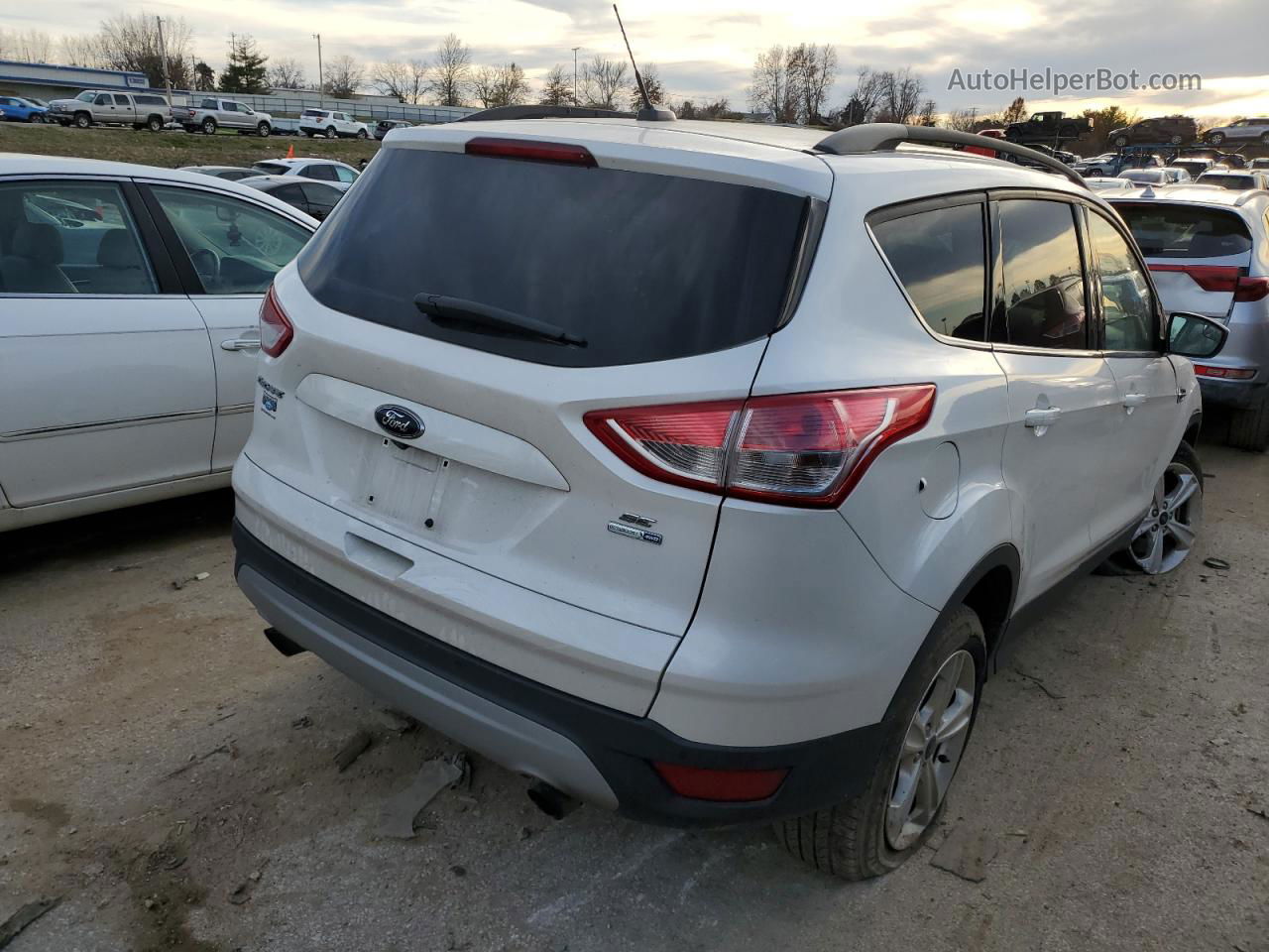 2015 Ford Escape Se White vin: 1FMCU9G91FUC82236