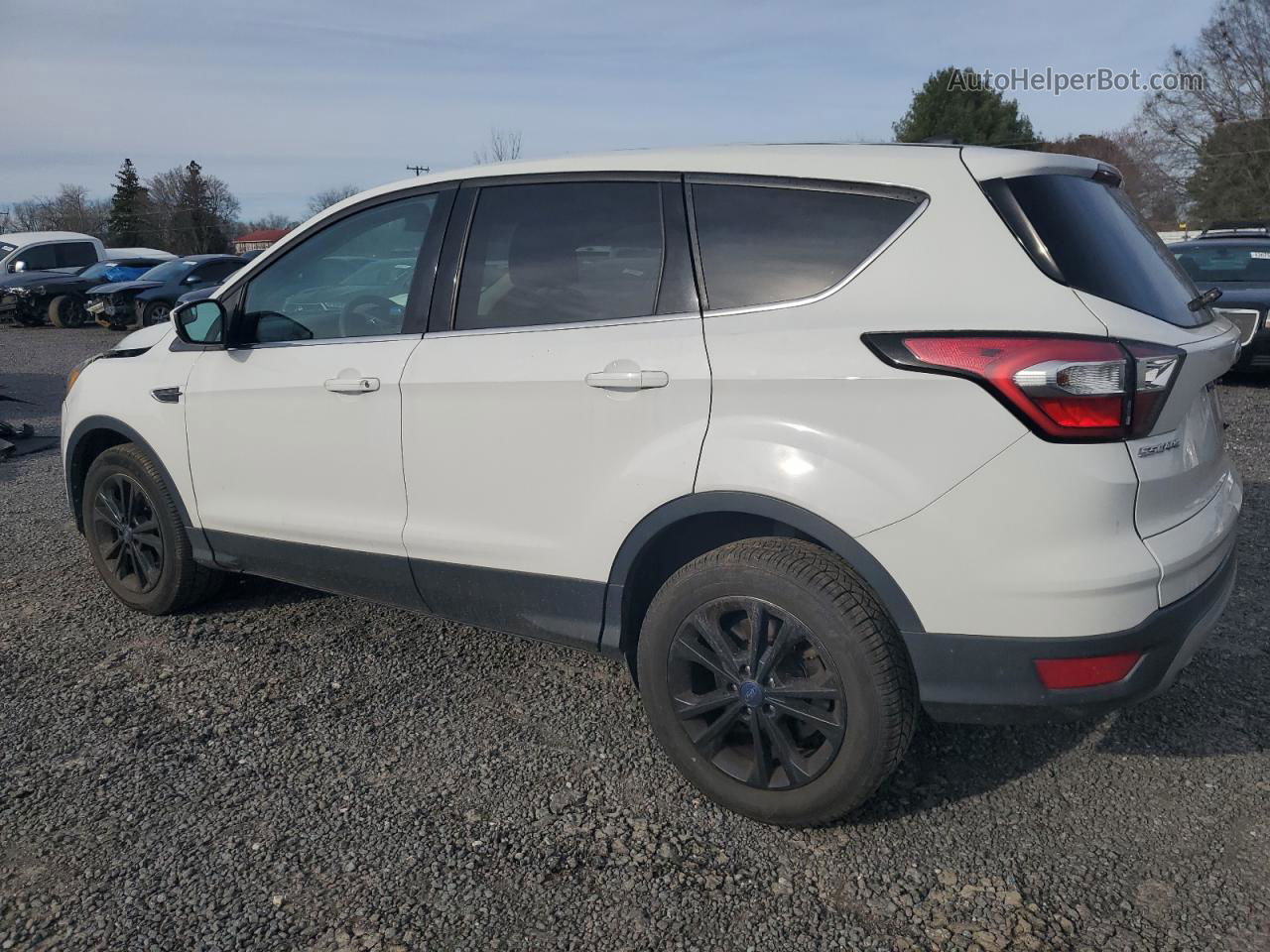 2017 Ford Escape Se Белый vin: 1FMCU9G91HUA51484