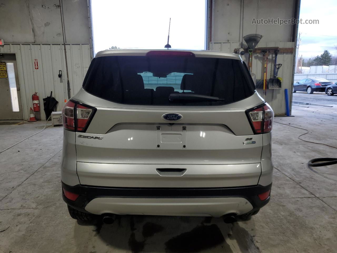 2017 Ford Escape Se Silver vin: 1FMCU9G92HUD29891