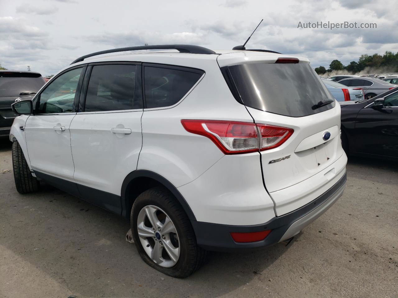 2016 Ford Escape Se Белый vin: 1FMCU9G93GUB42898