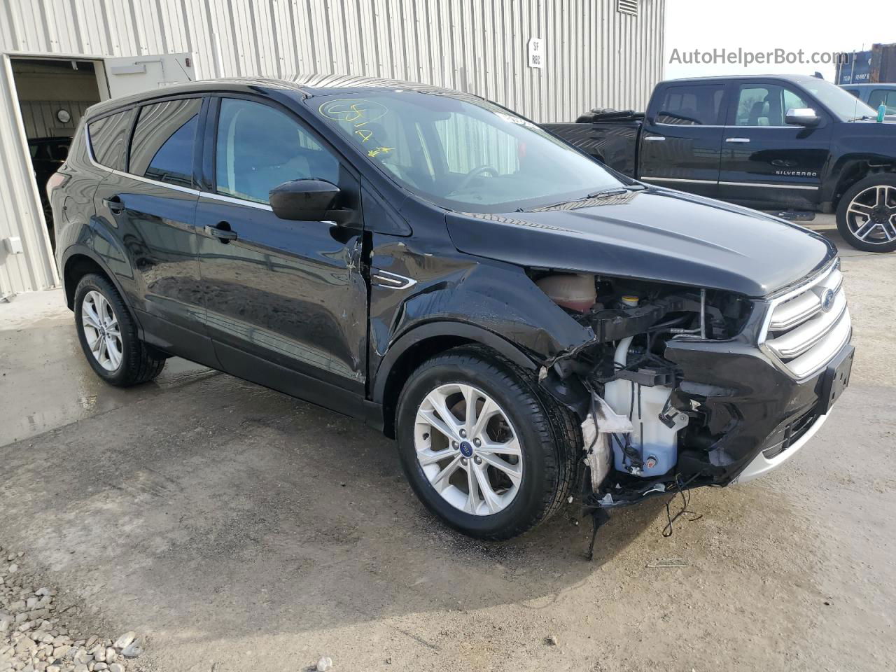 2017 Ford Escape Se Черный vin: 1FMCU9G95HUC20132