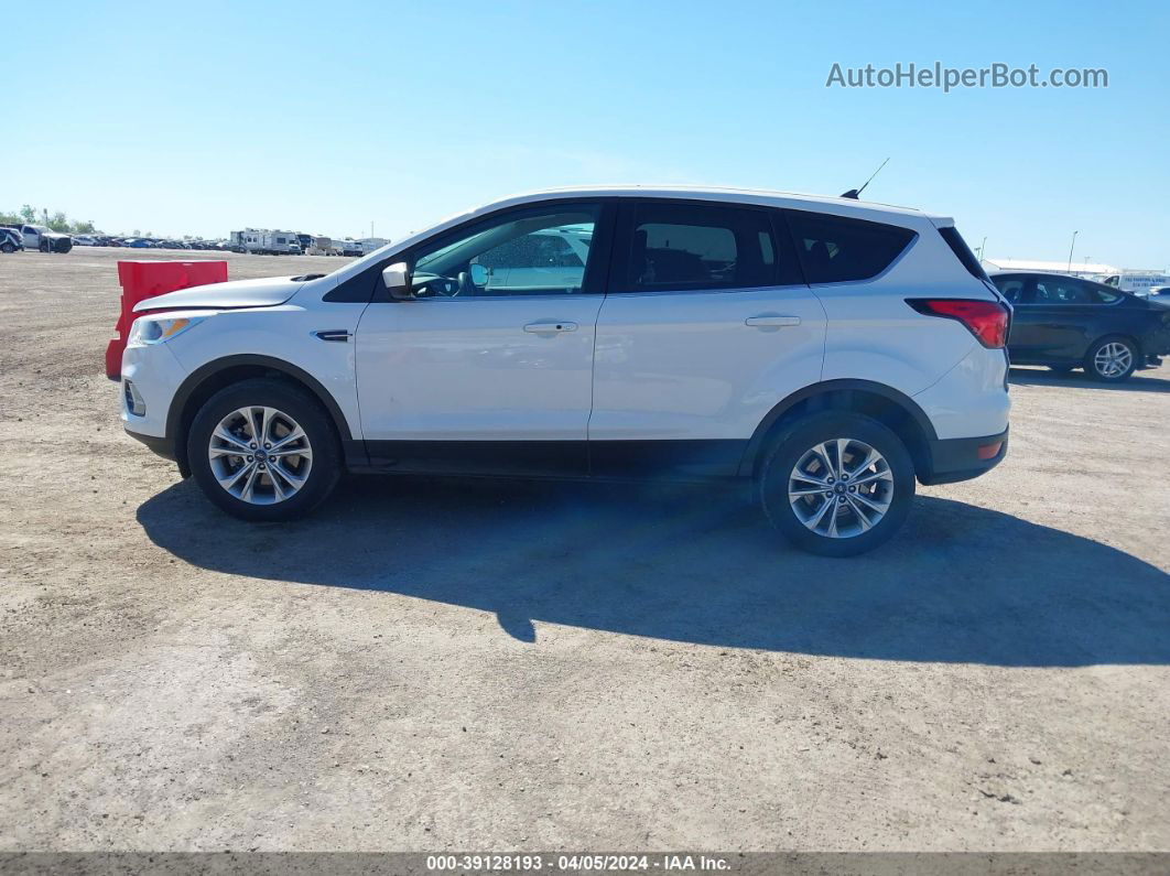 2019 Ford Escape Se White vin: 1FMCU9G95KUB14870