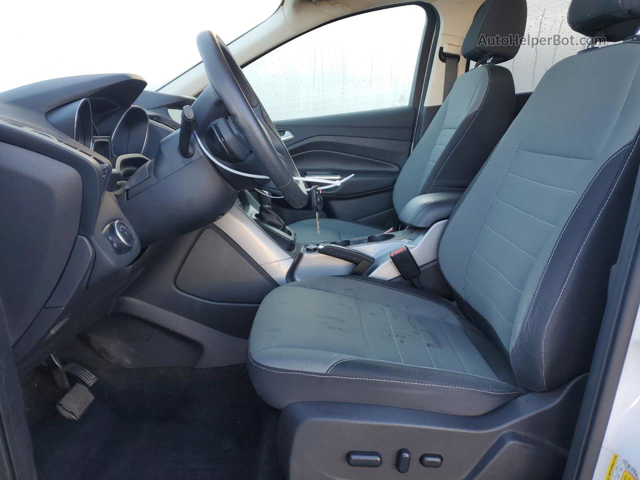 2016 Ford Escape Se Белый vin: 1FMCU9G96GUC66454