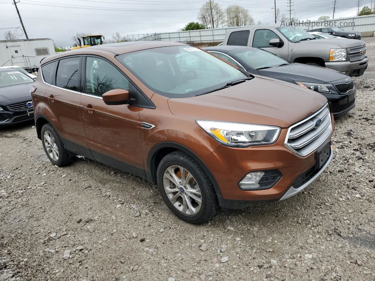 2017 Ford Escape Se Коричневый vin: 1FMCU9G99HUB04917