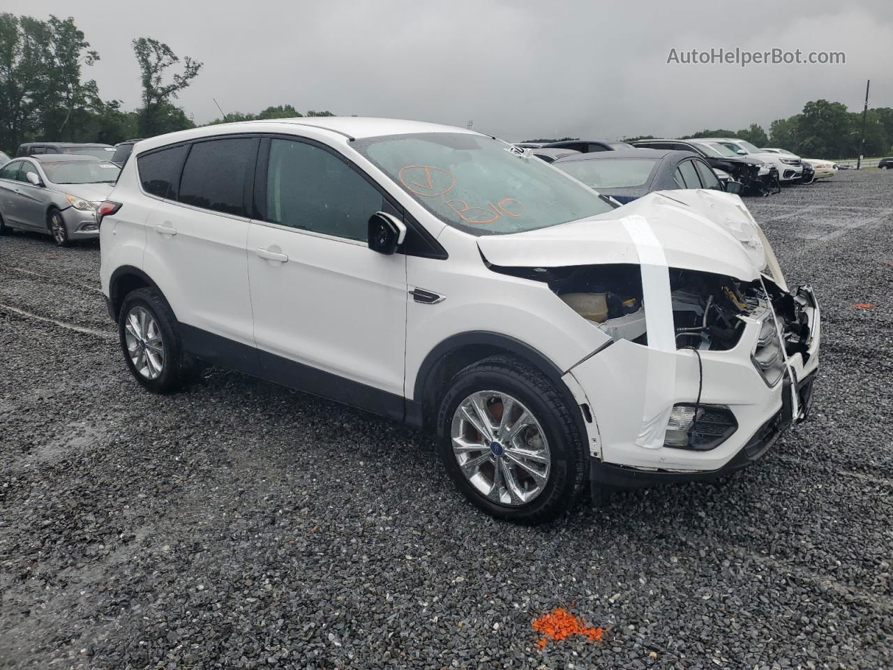 2017 Ford Escape Se White vin: 1FMCU9G99HUC53411