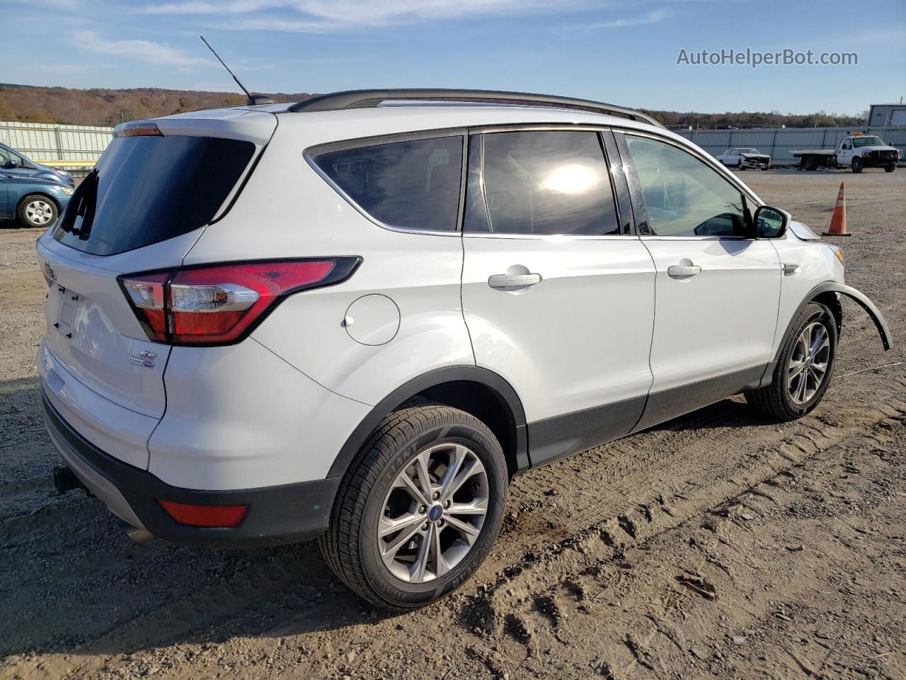 2017 Ford Escape Se White vin: 1FMCU9G9XHUE74998