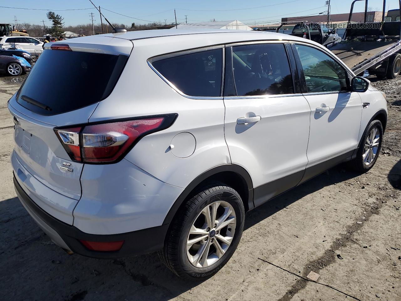 2017 Ford Escape Se White vin: 1FMCU9GD0HUC39305