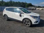 2017 Ford Escape Se Белый vin: 1FMCU9GD1HUA87843