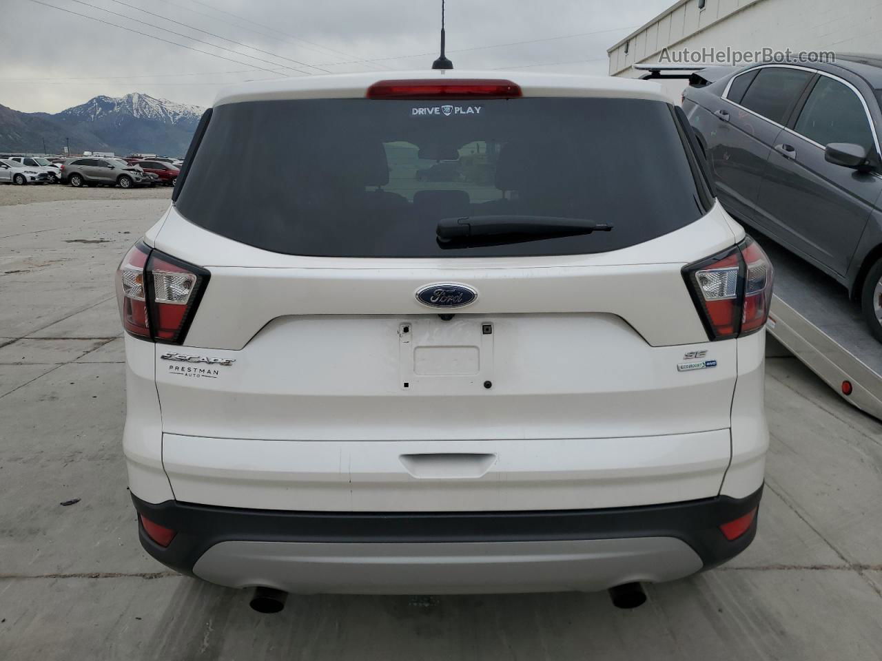 2017 Ford Escape Se White vin: 1FMCU9GD1HUD20779