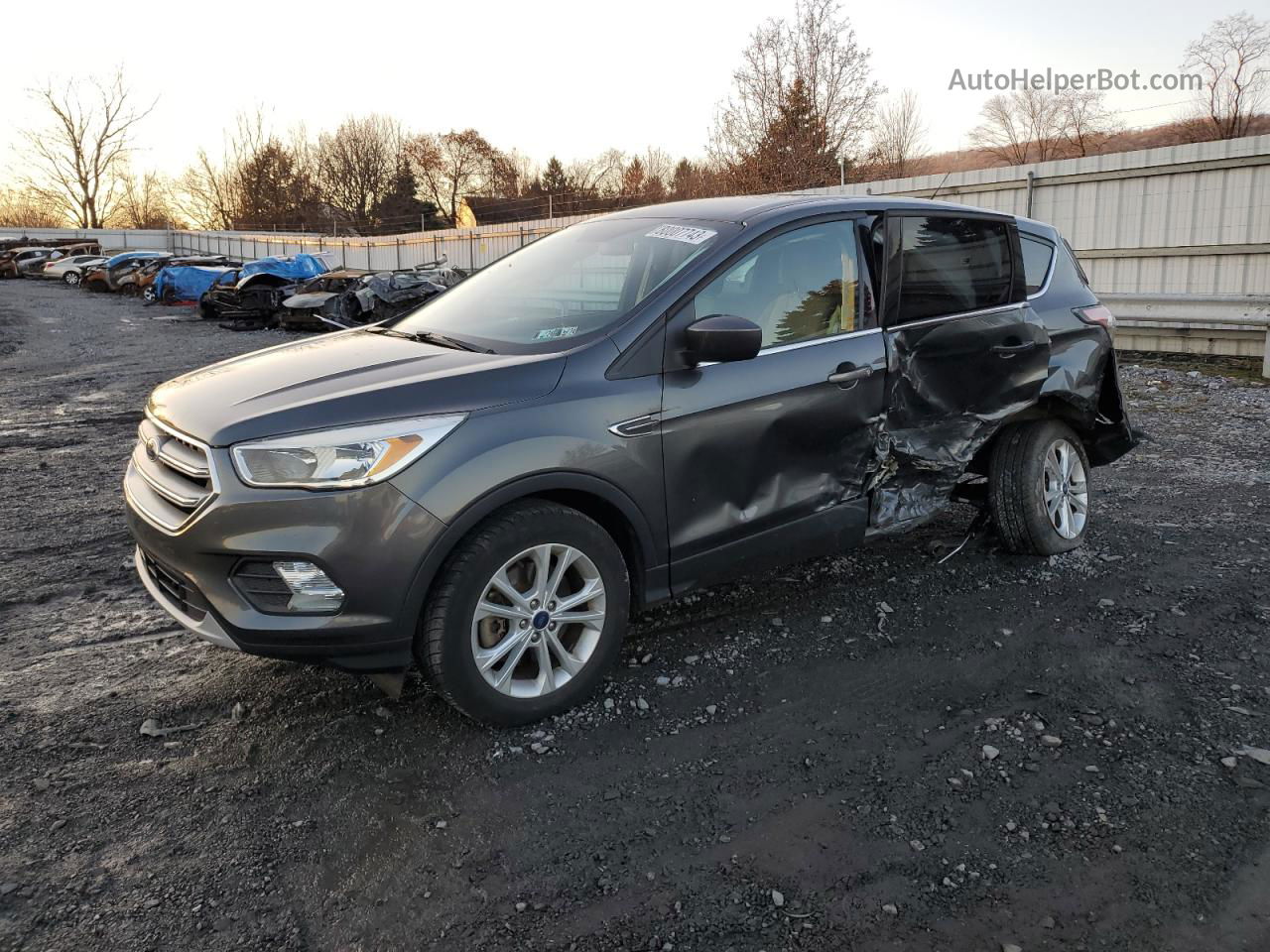 2017 Ford Escape Se Gray vin: 1FMCU9GD3HUA74687