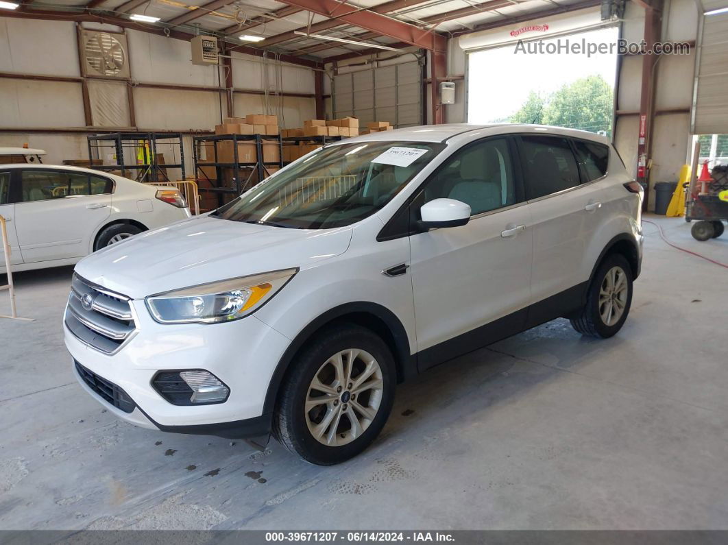 2017 Ford Escape Se White vin: 1FMCU9GD3HUD43321