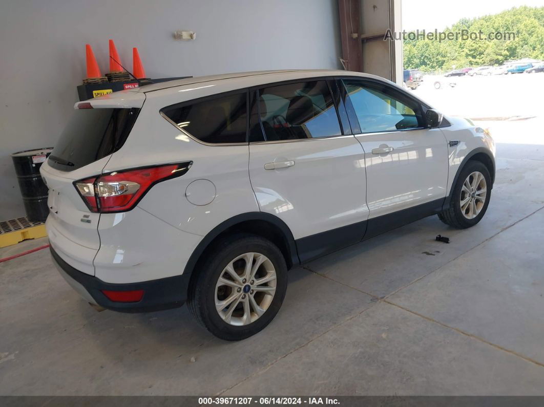 2017 Ford Escape Se White vin: 1FMCU9GD3HUD43321