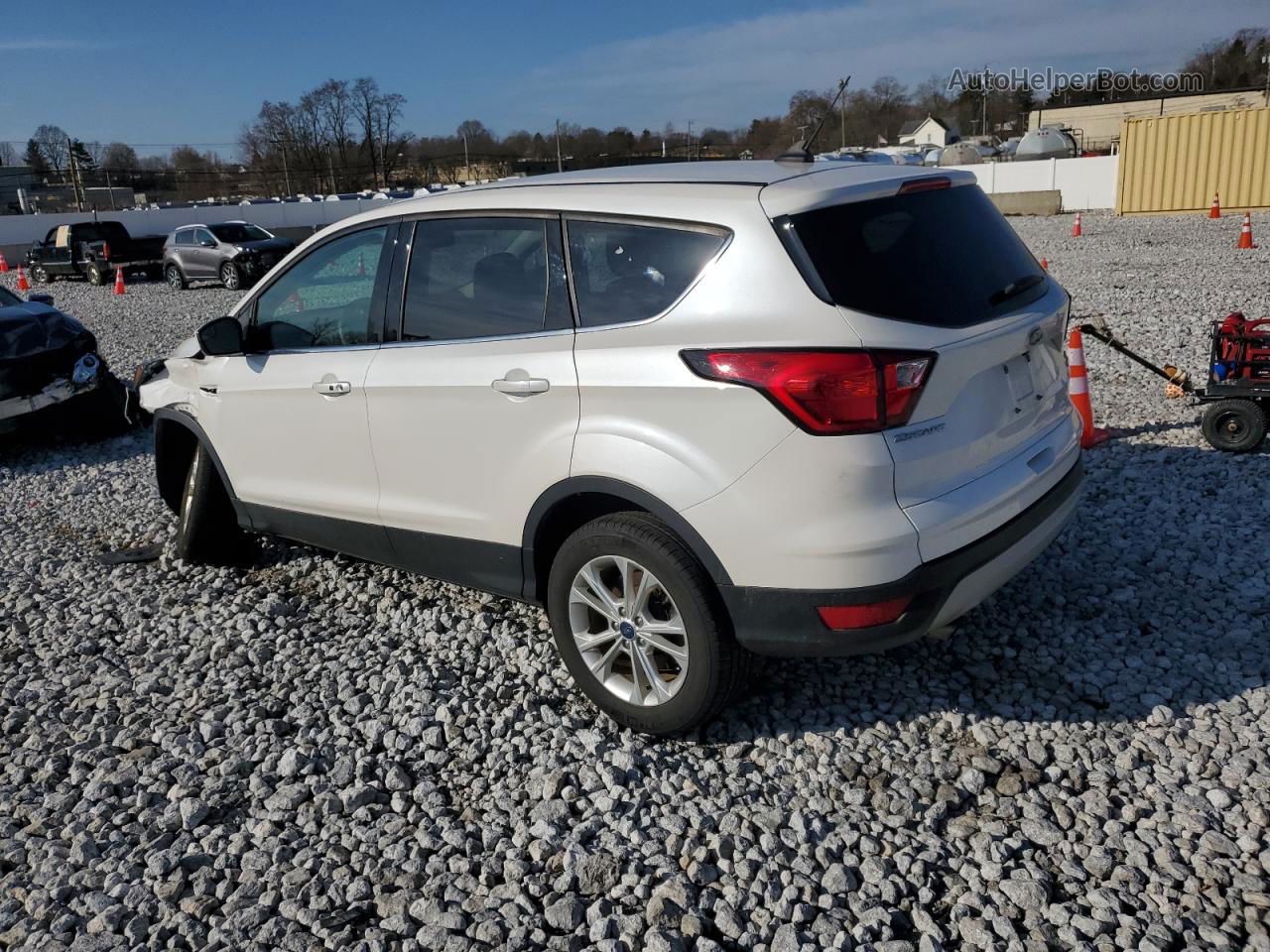 2019 Ford Escape Se White vin: 1FMCU9GD3KUB51677