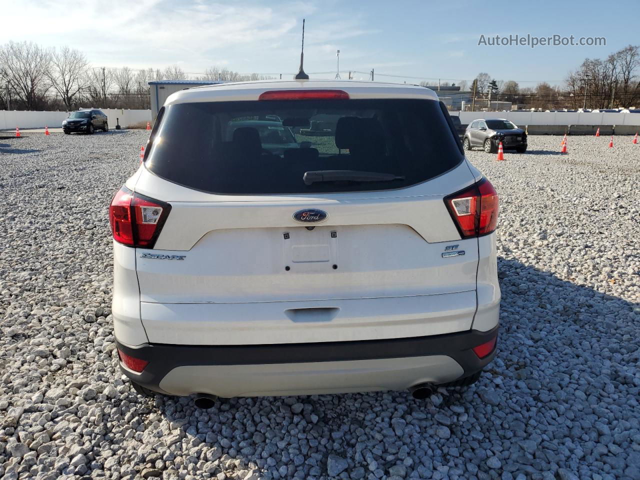 2019 Ford Escape Se White vin: 1FMCU9GD3KUB51677