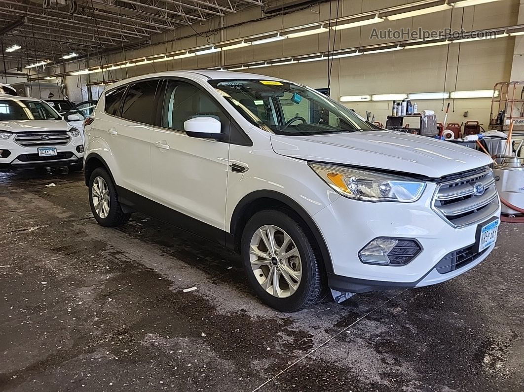 2017 Ford Escape Se vin: 1FMCU9GD4HUB03873