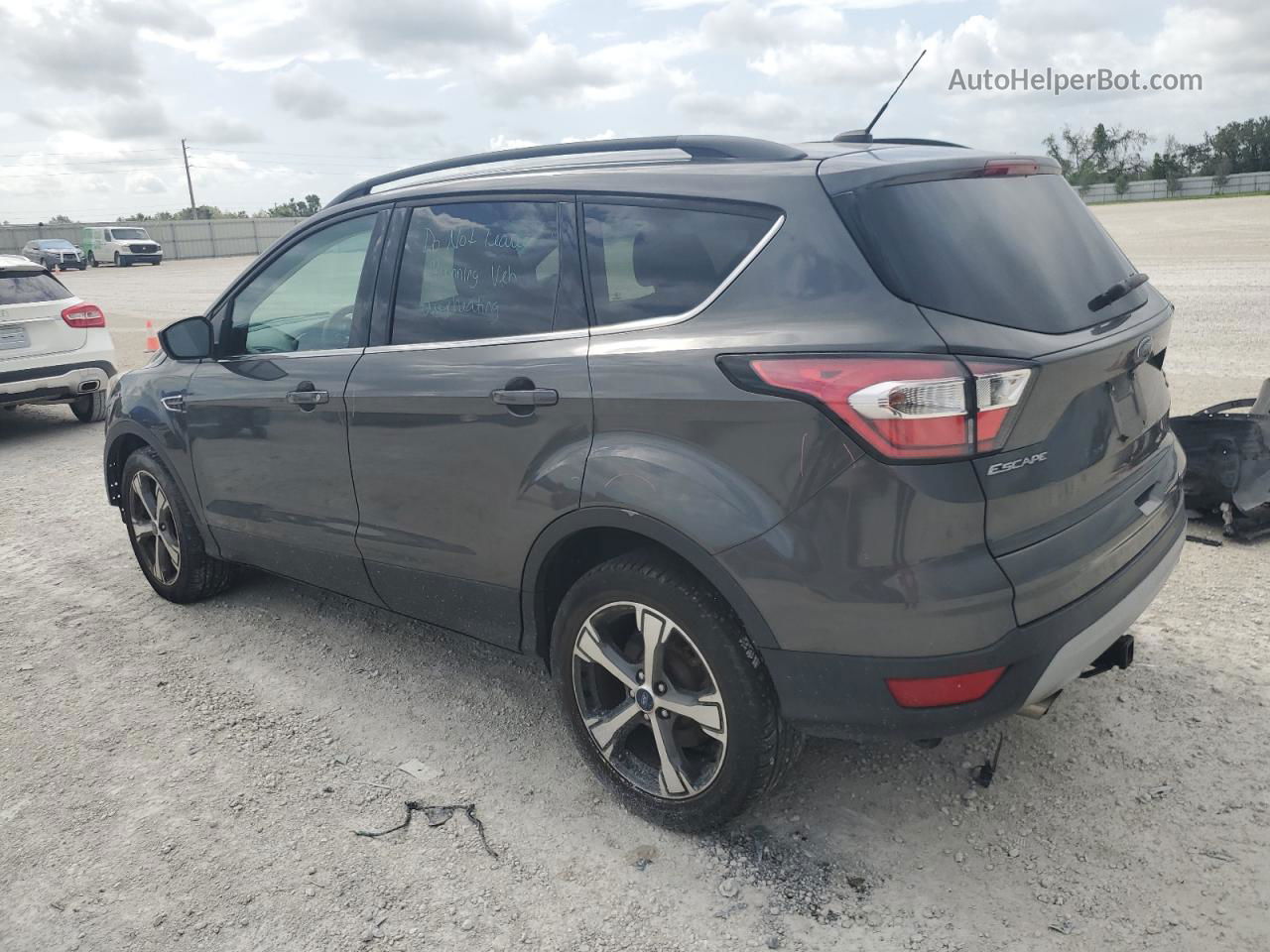 2017 Ford Escape Se Серый vin: 1FMCU9GD4HUB79884