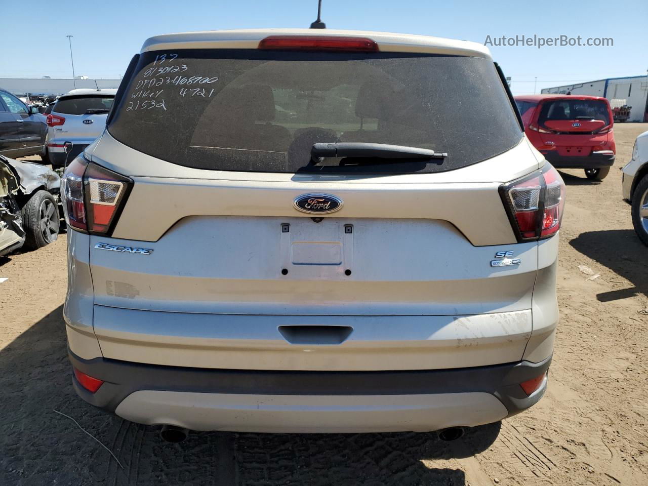 2017 Ford Escape Se Beige vin: 1FMCU9GD4HUC04721