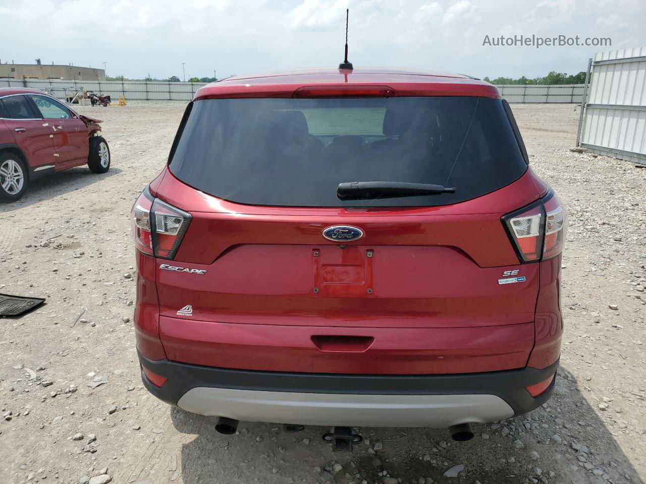 2017 Ford Escape Se Красный vin: 1FMCU9GD4HUF03562