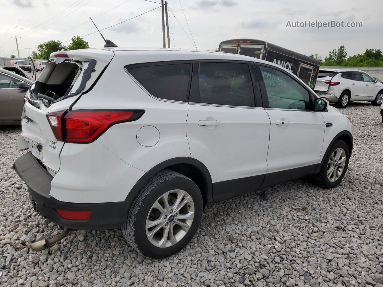 2019 Ford Escape Se White vin: 1FMCU9GD4KUA98181