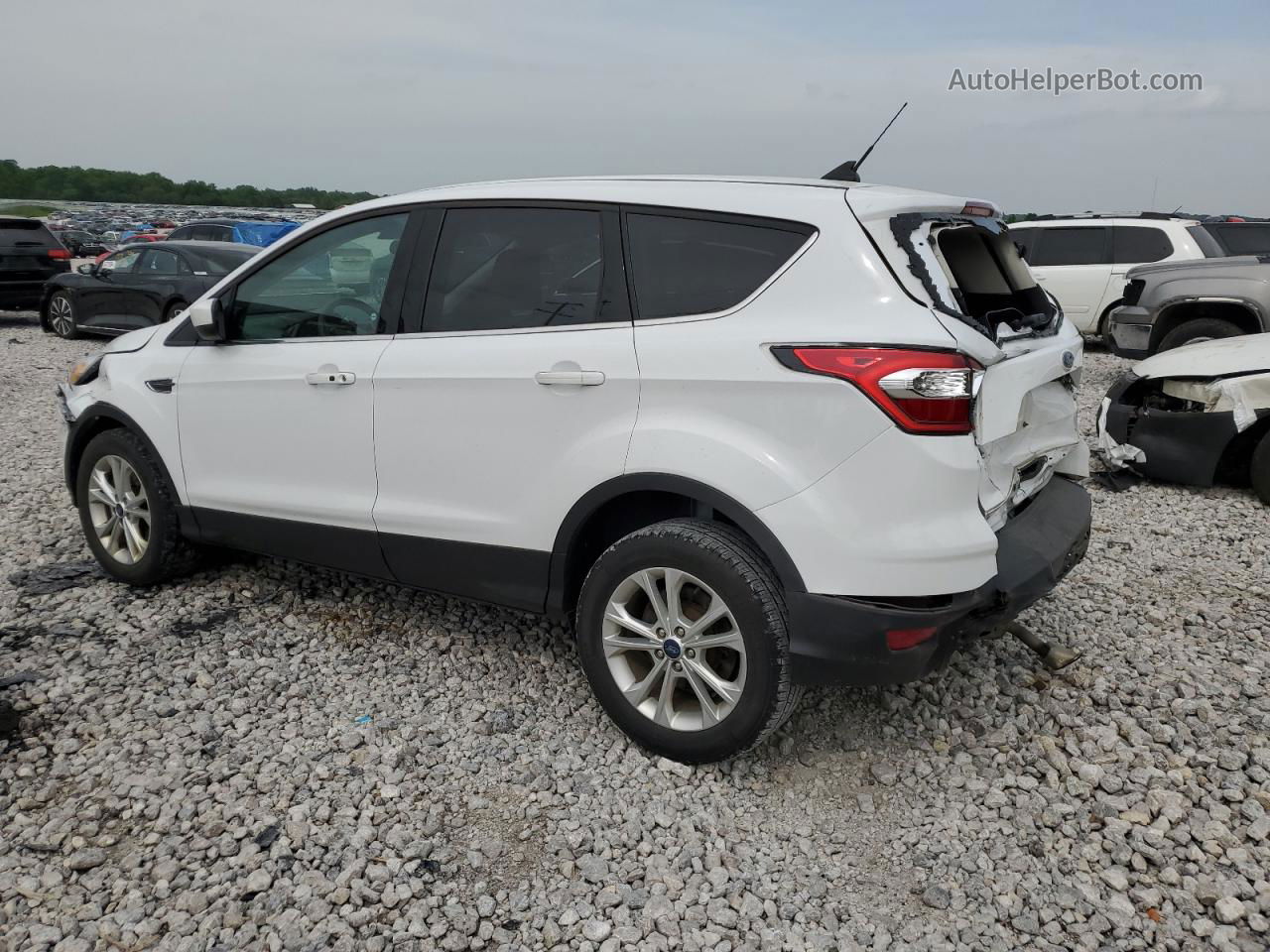 2019 Ford Escape Se White vin: 1FMCU9GD4KUA98181