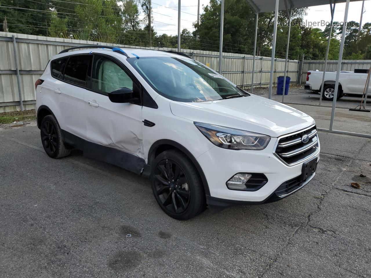 2019 Ford Escape Se Белый vin: 1FMCU9GD4KUB80802