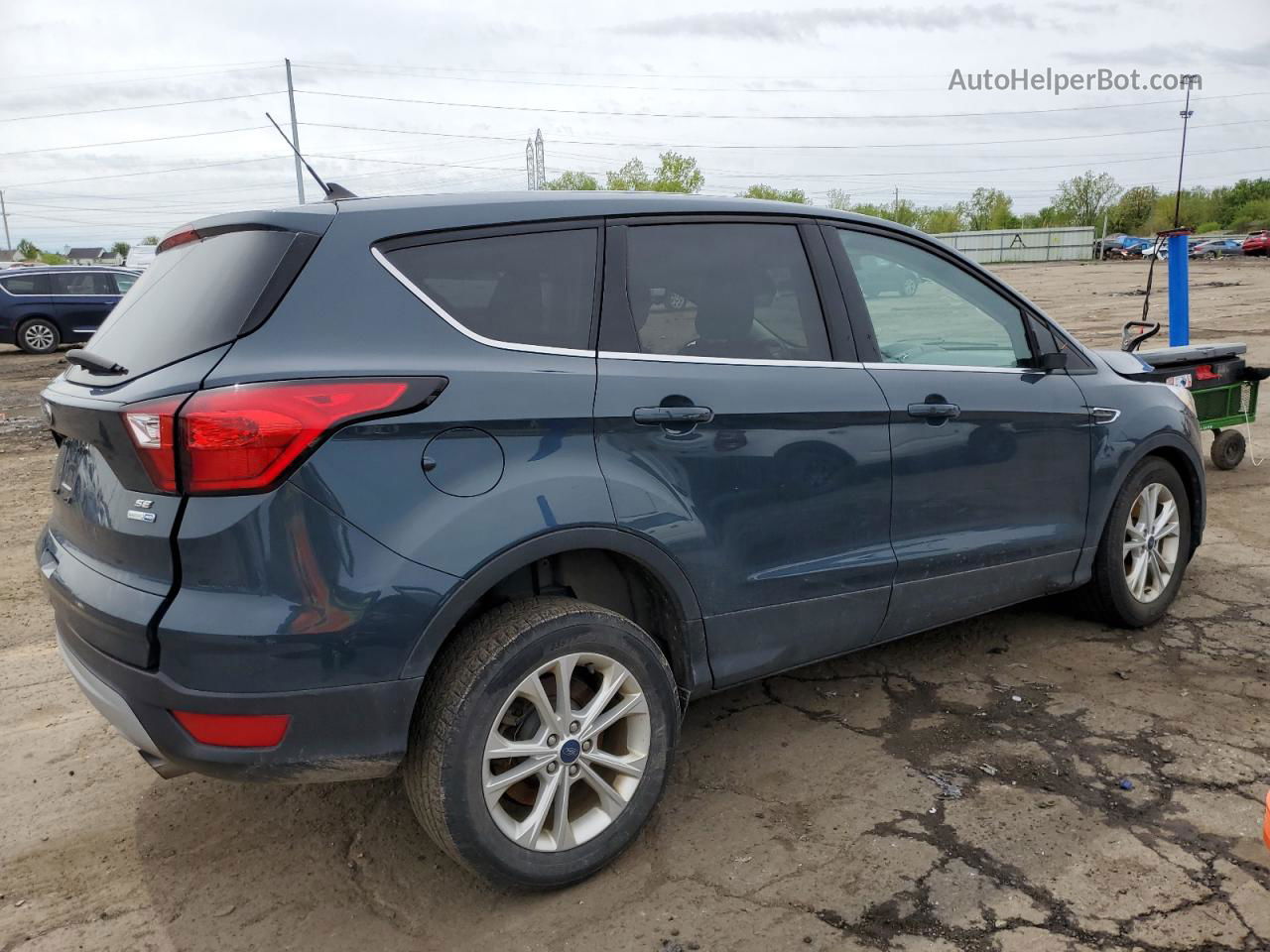 2019 Ford Escape Se Teal vin: 1FMCU9GD5KUA69756