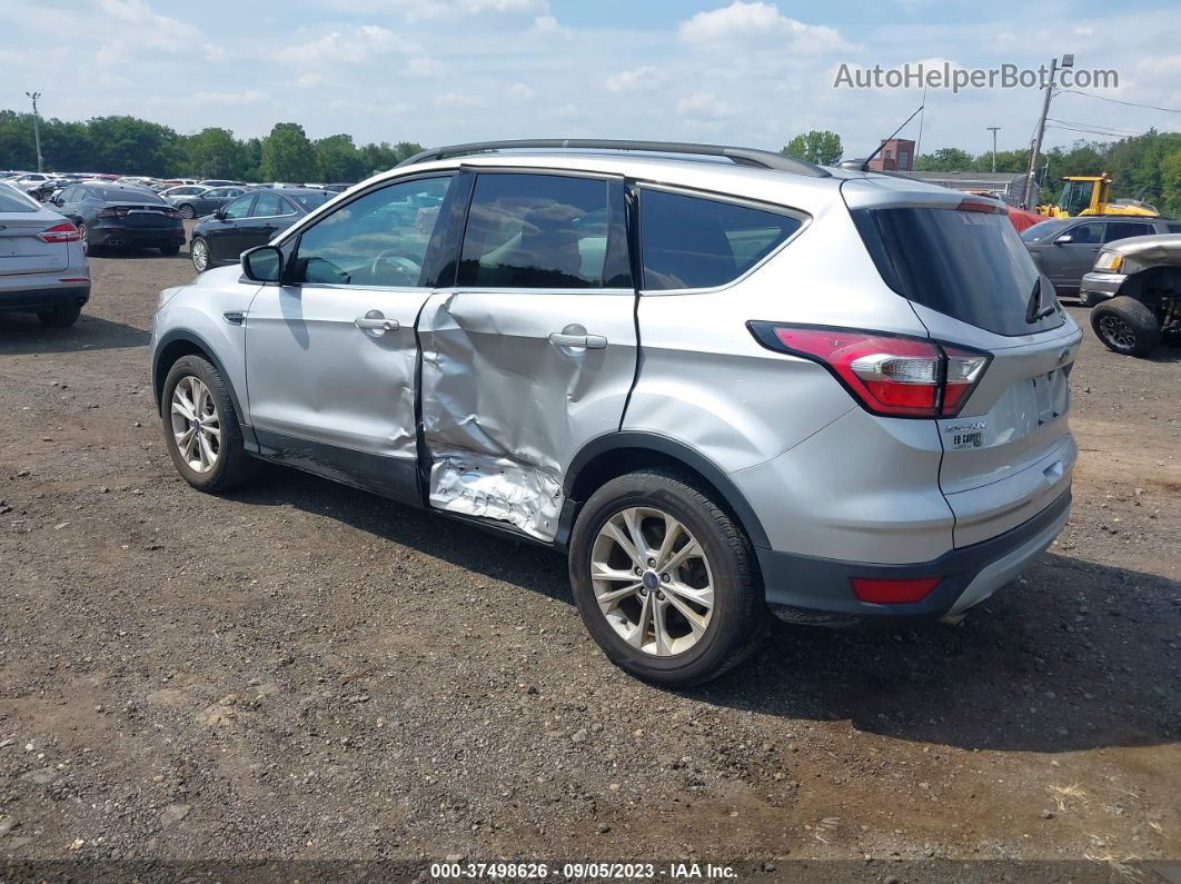 2017 Ford Escape Se Серебряный vin: 1FMCU9GD7HUD02108