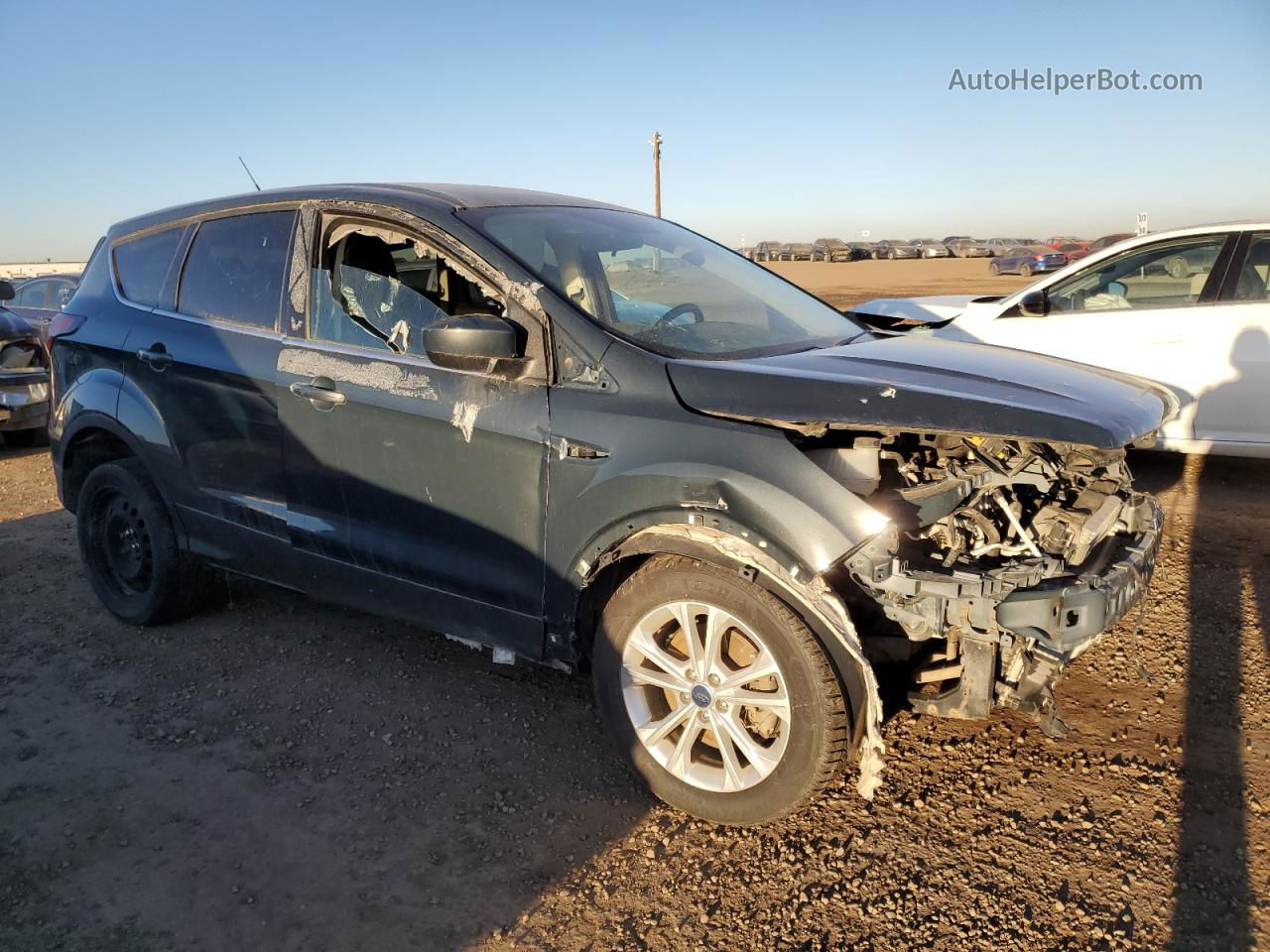 2019 Ford Escape Se Blue vin: 1FMCU9GD9KUB90127