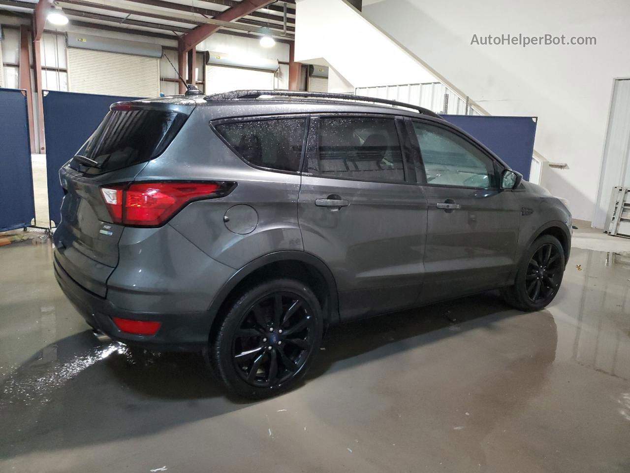 2019 Ford Escape Se Gray vin: 1FMCU9GDXKUB98012