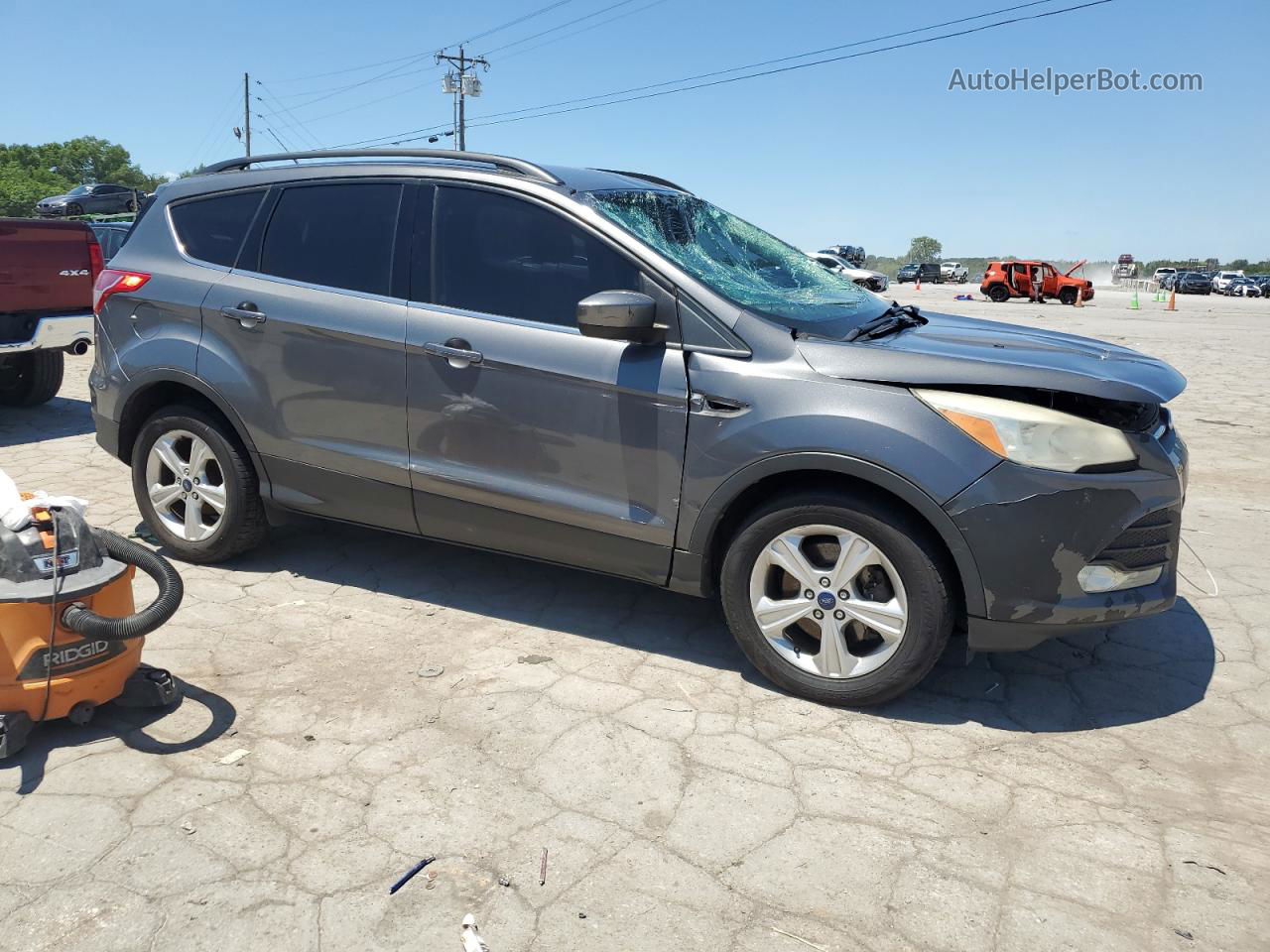 2014 Ford Escape Se Серебряный vin: 1FMCU9GX5EUD67111