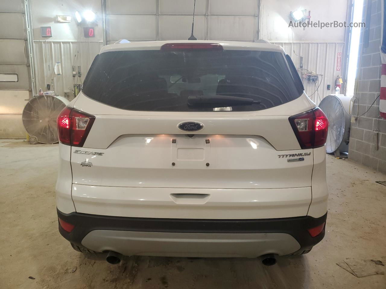 2019 Ford Escape Titanium White vin: 1FMCU9J90KUA56725