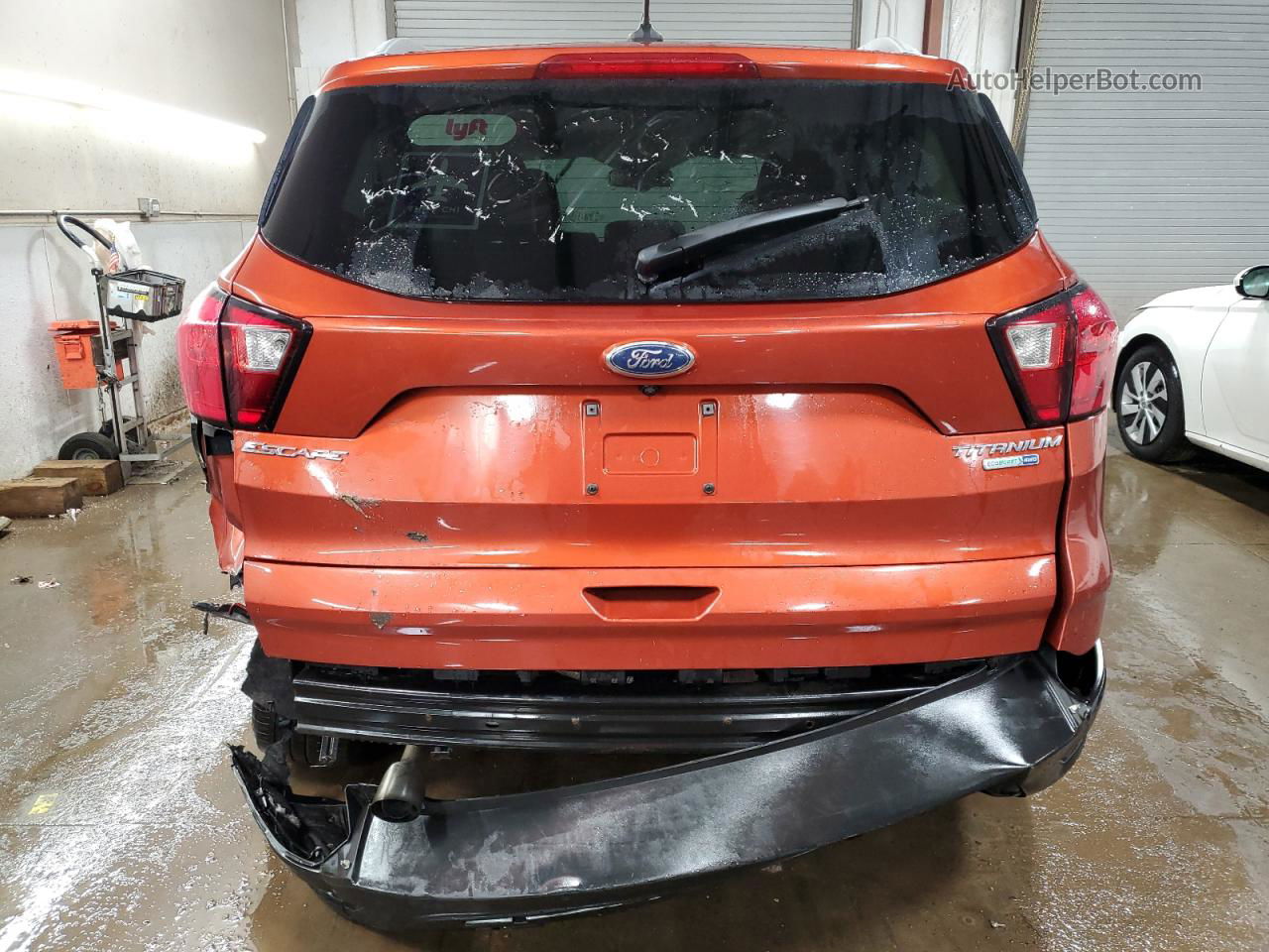 2019 Ford Escape Titanium Orange vin: 1FMCU9J90KUC50560