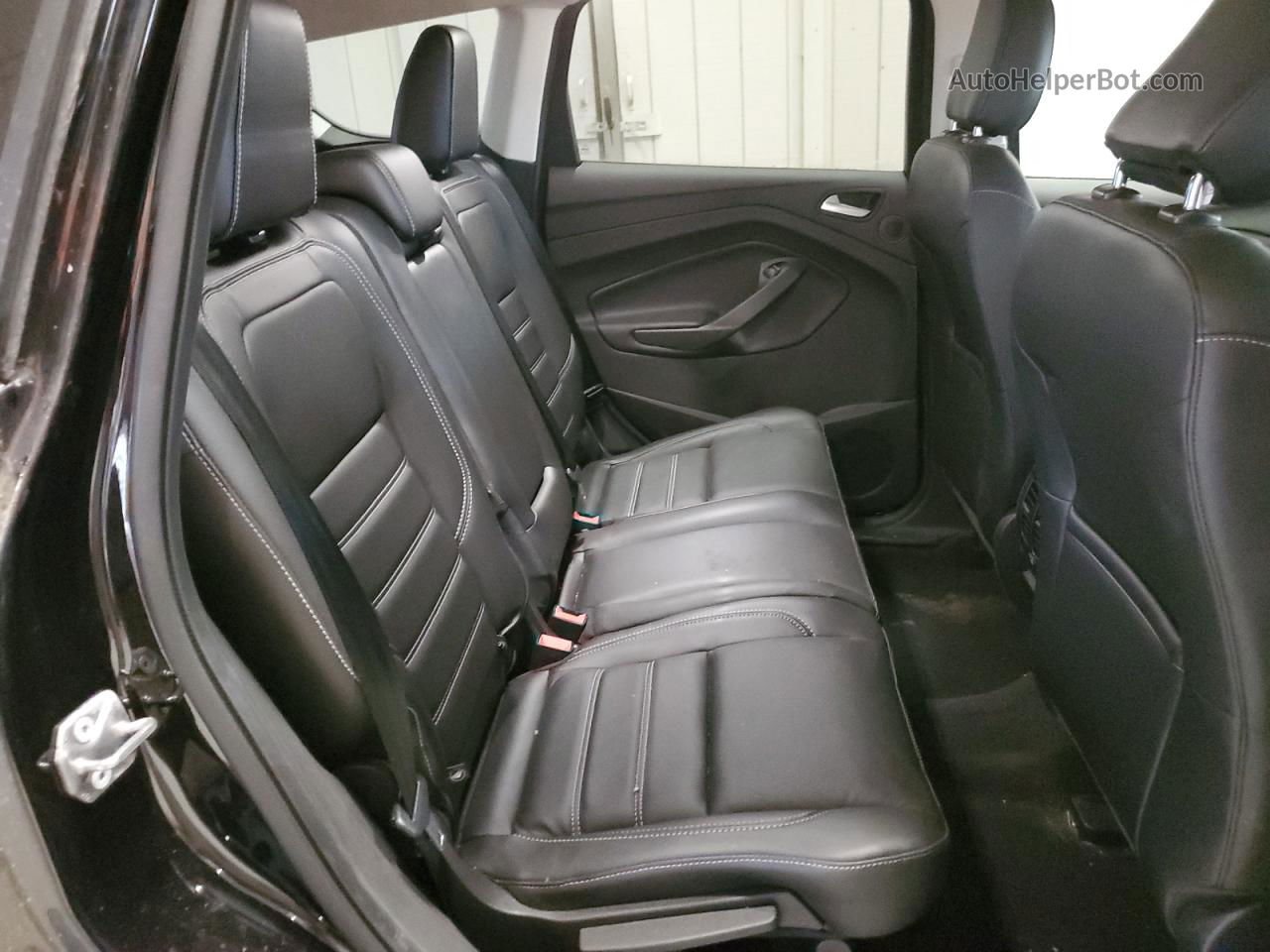 2019 Ford Escape Titanium Black vin: 1FMCU9J94KUC09560