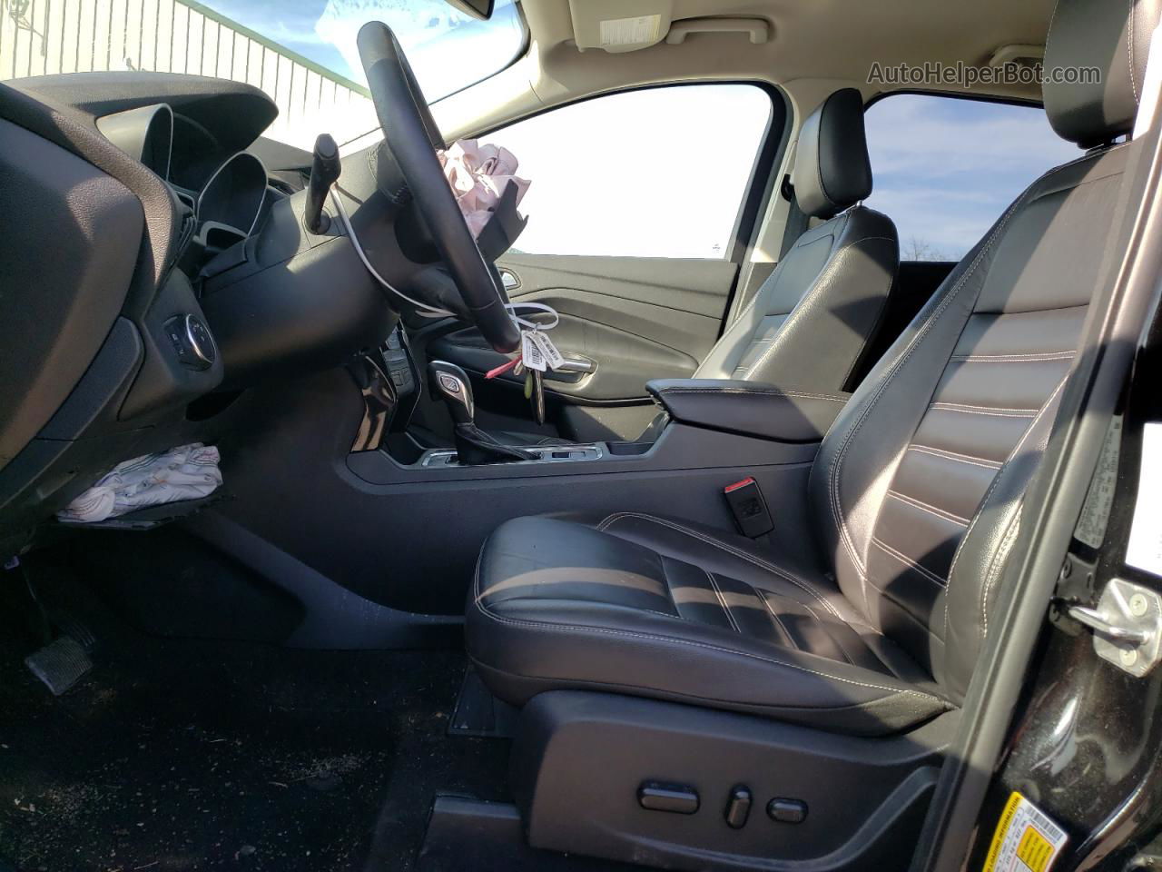 2019 Ford Escape Titanium Black vin: 1FMCU9J95KUC24732