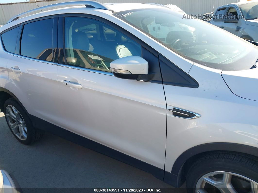 2019 Ford Escape Titanium White vin: 1FMCU9J99KUC05245