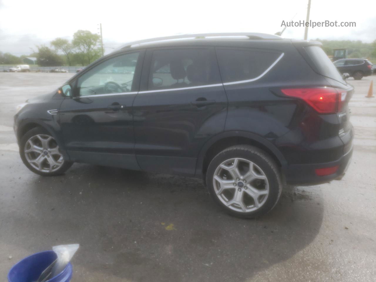 2019 Ford Escape Titanium Черный vin: 1FMCU9J99KUC30596