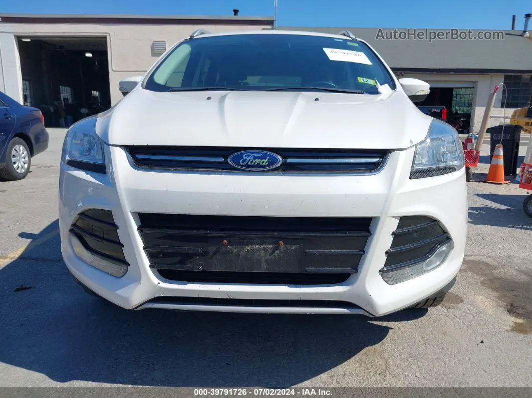 2016 Ford Escape Titanium White vin: 1FMCU9JX2GUC84974