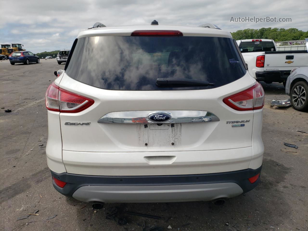 2016 Ford Escape Titanium White vin: 1FMCU9JX9GUA79684