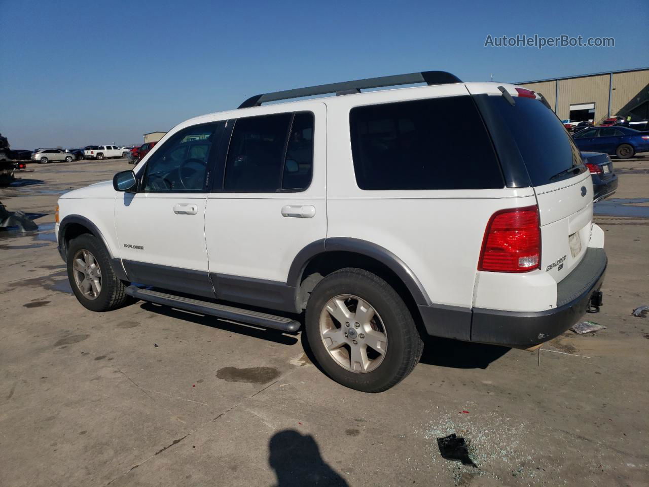 2005 Ford Explorer Xlt White vin: 1FMDU73W55UA32811