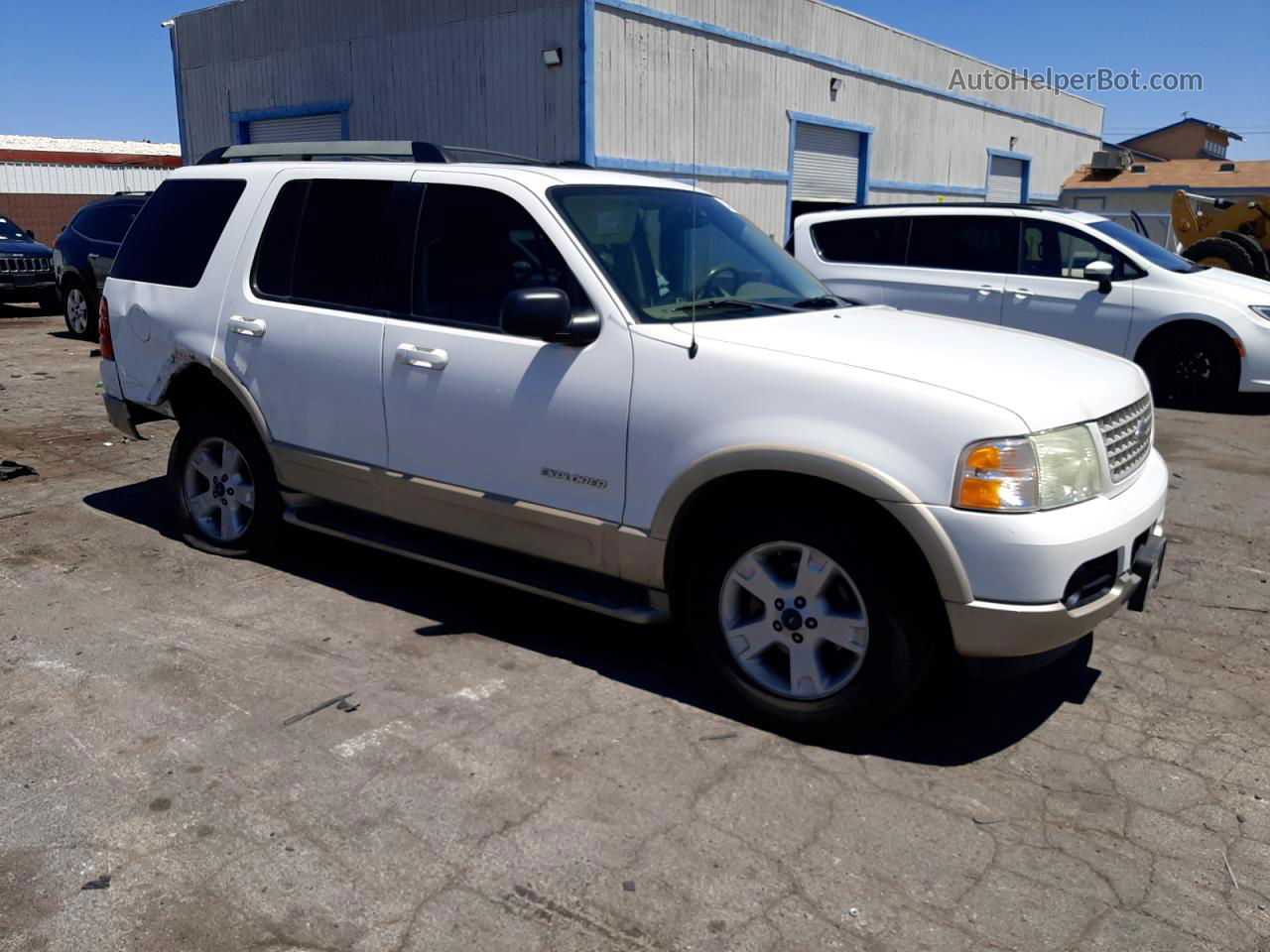 2005 Ford Explorer Eddie Bauer White vin: 1FMDU74W65UA33836