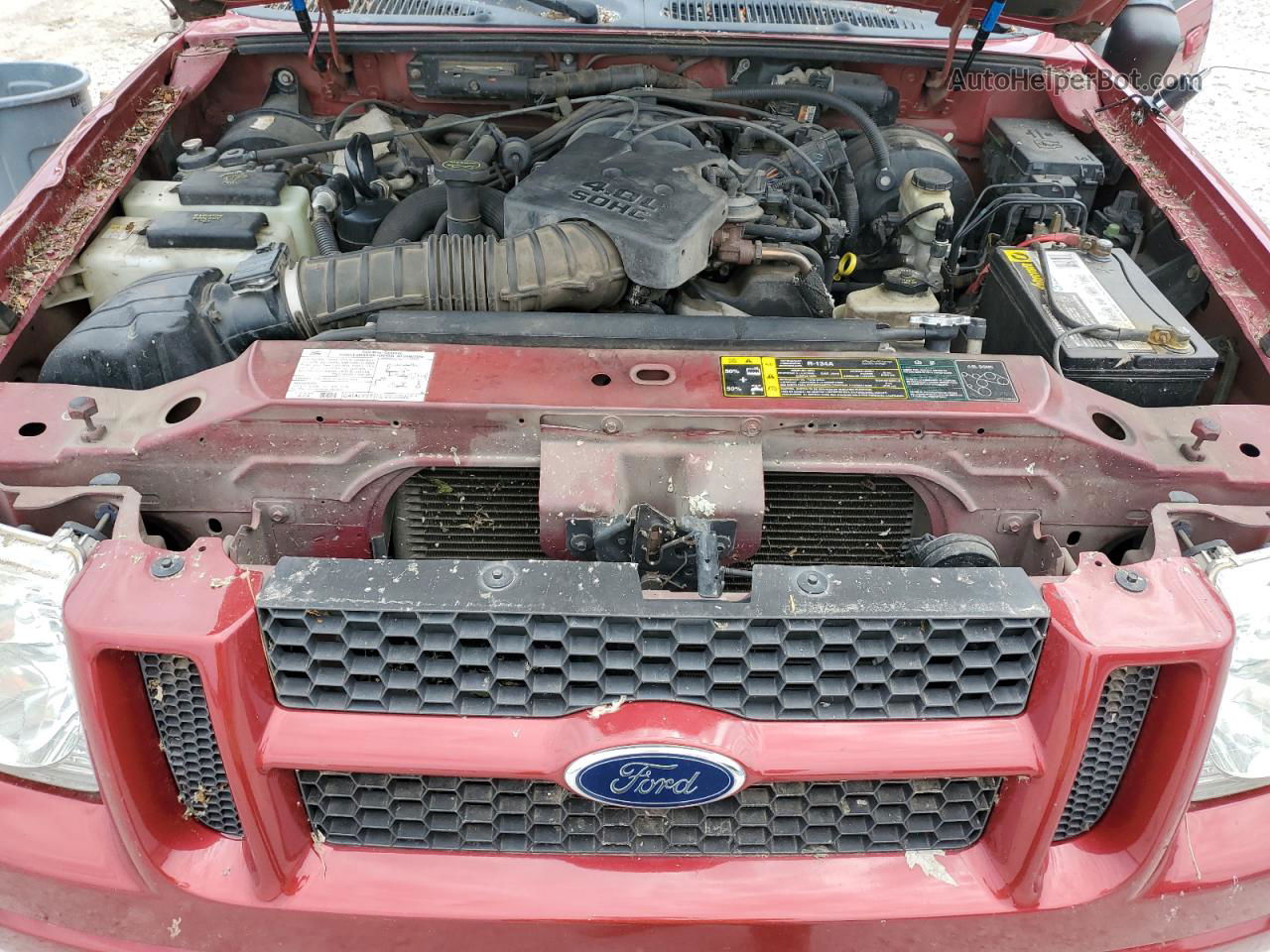 2005 Ford Explorer Sport Trac  Red vin: 1FMDU77K25UB52203