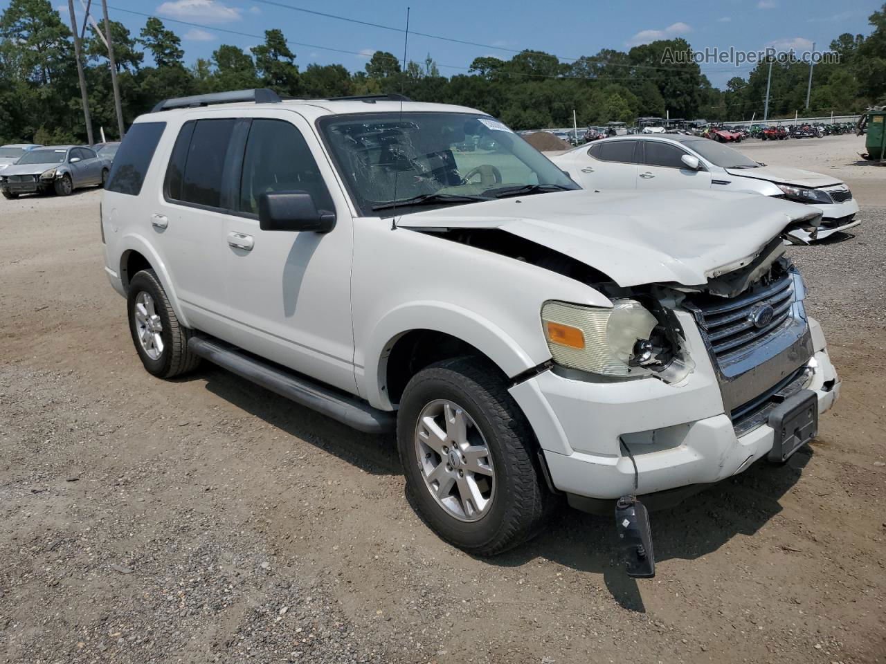 2010 Ford Explorer Xlt White vin: 1FMEU6DE1AUA10772