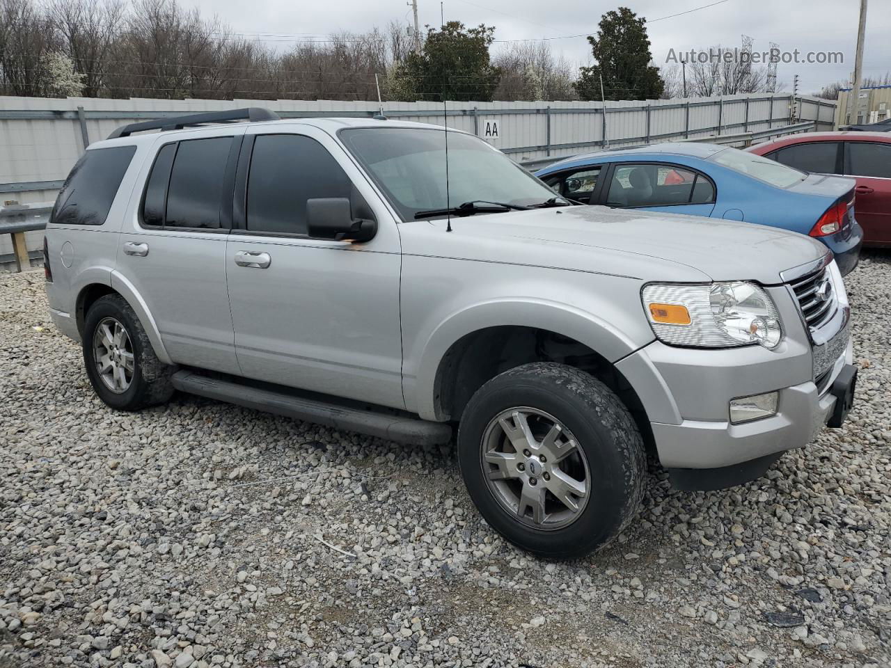 2010 Ford Explorer Xlt Silver vin: 1FMEU6DE6AUA09584