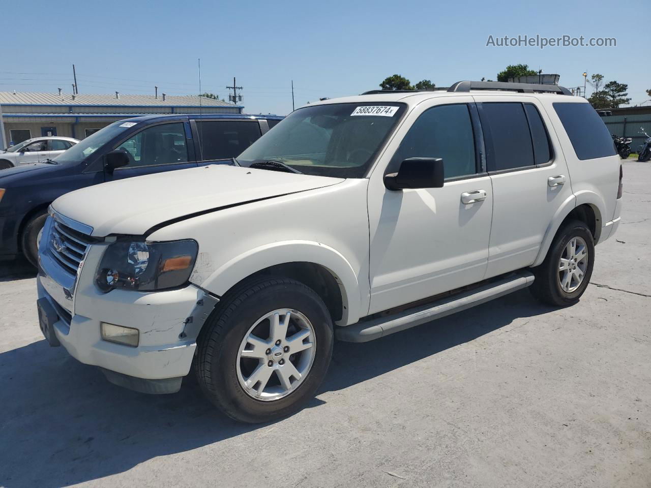 2010 Ford Explorer Xlt White vin: 1FMEU6DE6AUA85712