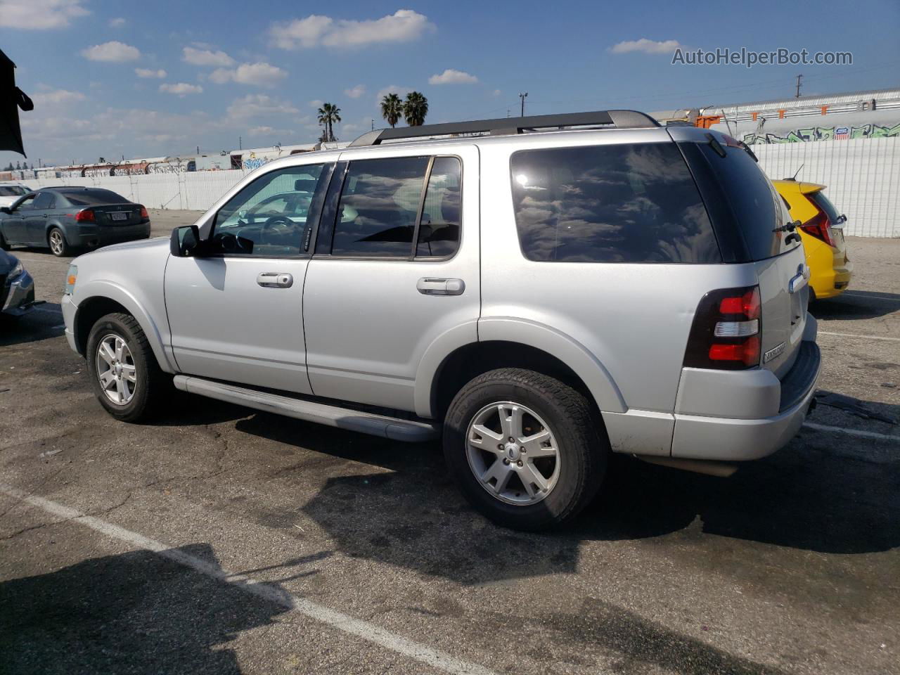 2010 Ford Explorer Xlt Silver vin: 1FMEU6DE9AUA68984